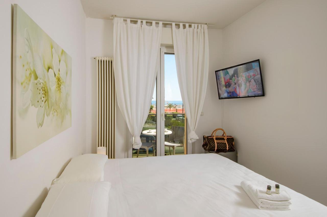 Residence Royal Rimini Exterior photo