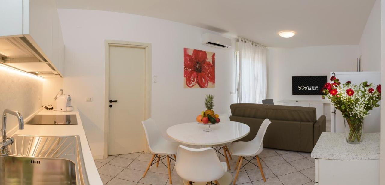 Residence Royal Rimini Exterior photo